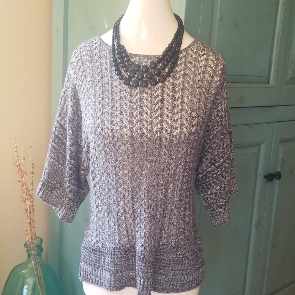 Black and White summer sweater 💋